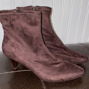 Amelia grace size 7 Nina brown boots nwt